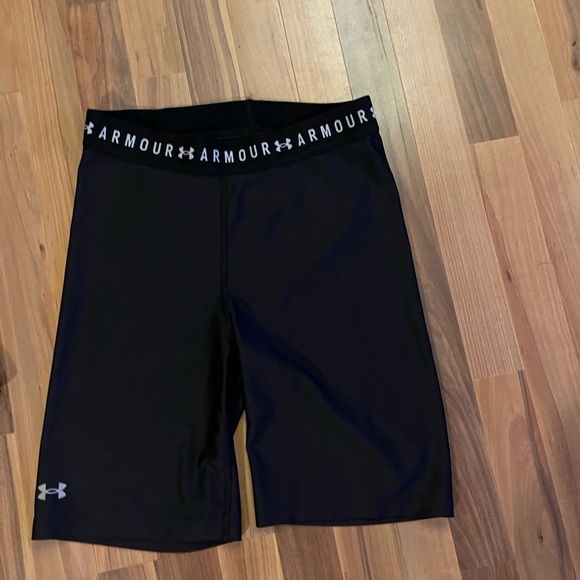 (3) Under Armour Shorts - Picture 5 of 7